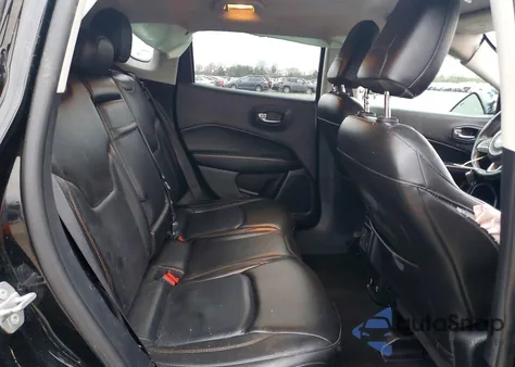 2018 Jeep Compass Limited из США, поврежденный, VIN 3C4NJDCB6JT341382